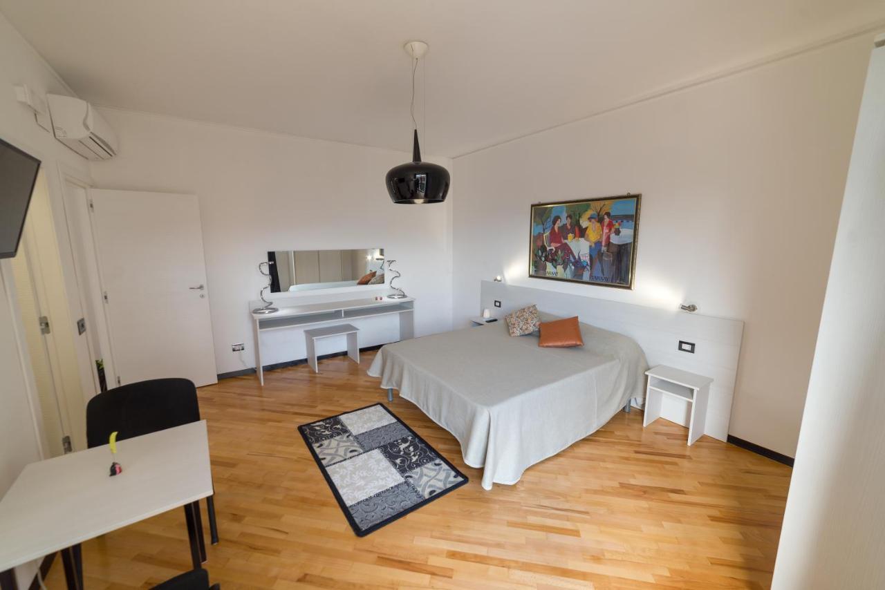 Opera House Bed and Breakfast Palermo Exteriör bild